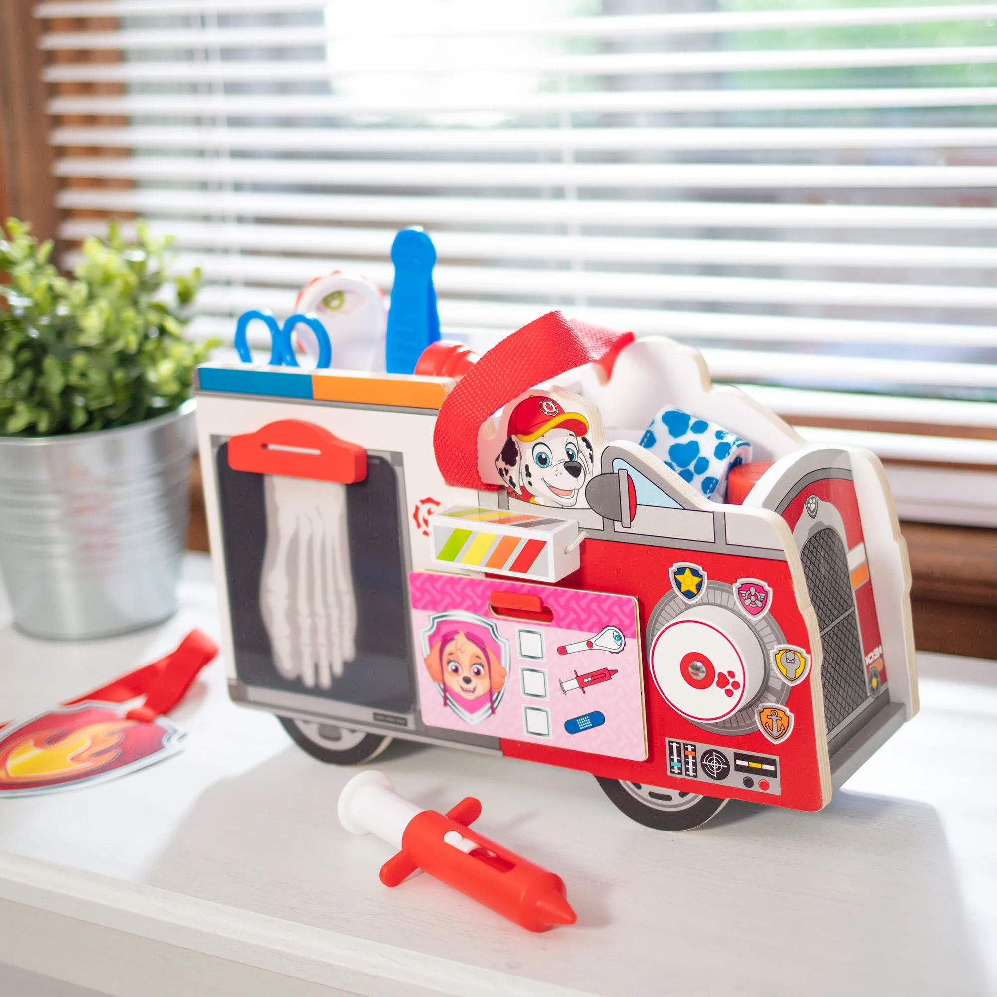 PAW Patrol Marshall's Wooden Rescue Caddy